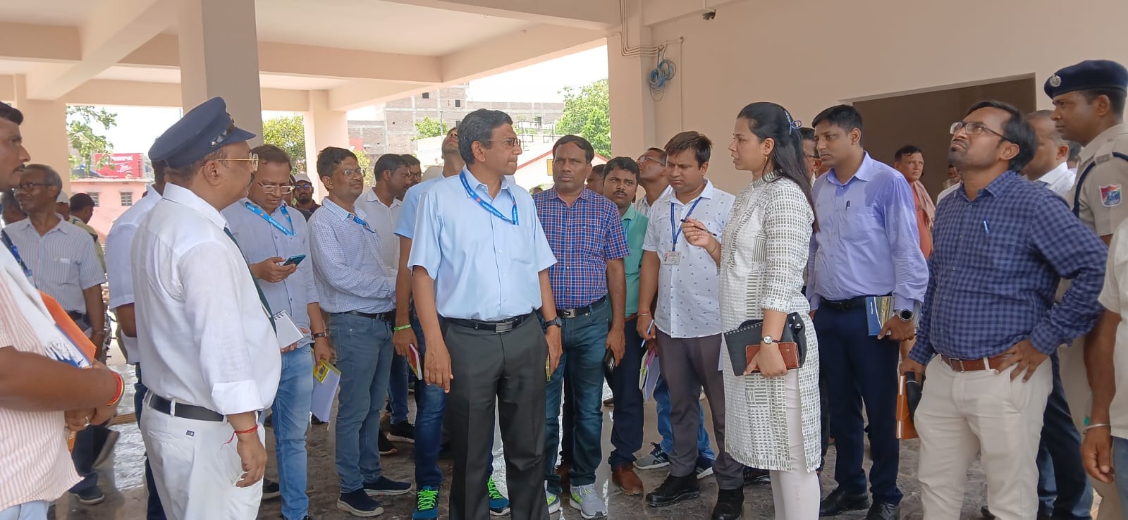 श्रावणी मेला को लेकर सुल्तानगंज रेलवे स्टेशन का निरीक्षण, कांवरियों के लिए बढ़ेगी सुविधाएं: डीआरएम 1 IMG-20250613-WA0113