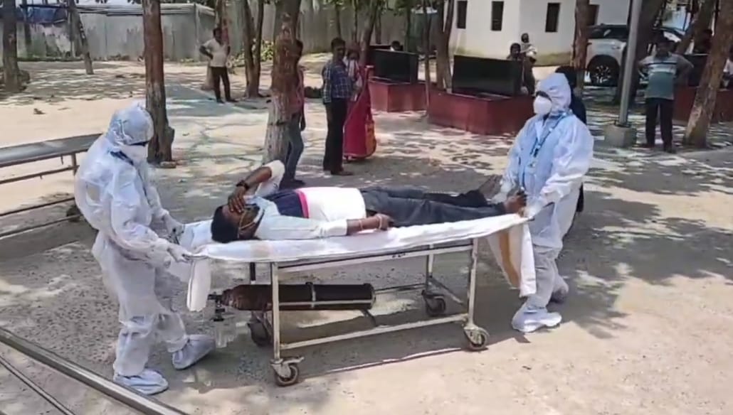 कोरोना के बढ़ते मामलों पर स्वास्थ्य विभाग अलर्ट, मायागंज अस्पताल में मॉकड्रिल कर जांची गई तैयारियां 1 Screenshot_2025-06-05-15-22-00-17_6012fa4d4ddec268fc5c7112cbb265e7