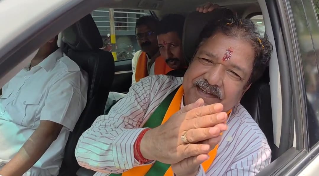 भागलपुर के राजद जिलाध्यक्ष का शराब पीते वीडियो वायरल, शराबबंदी कानून पर उठे सवाल, BJP ने तेजस्वी-लालू पर बोला हमला 1 Screenshot_2025-06-08-14-07-37-08_6012fa4d4ddec268fc5c7112cbb265e7