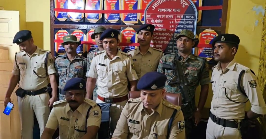 हत्या के महज 8 घंटे में भागलपुर पुलिस की बड़ी सफलता, तीन आरोपी गिरफ्तार, चाकू बरामद 1 Screenshot_2025-07-08-18-07-56-77_6012fa4d4ddec268fc5c7112cbb265e7
