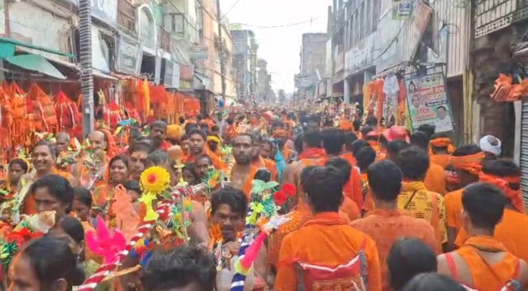 सावन की दूसरी सोमवारी पर अजगैबीनाथ धाम में आस्था का जनसैलाब, बोल बम के नारों से गूंज उठा सुल्तानगंज 3 Screenshot_2025-07-21-15-34-10-90_6012fa4d4ddec268fc5c7112cbb265e7