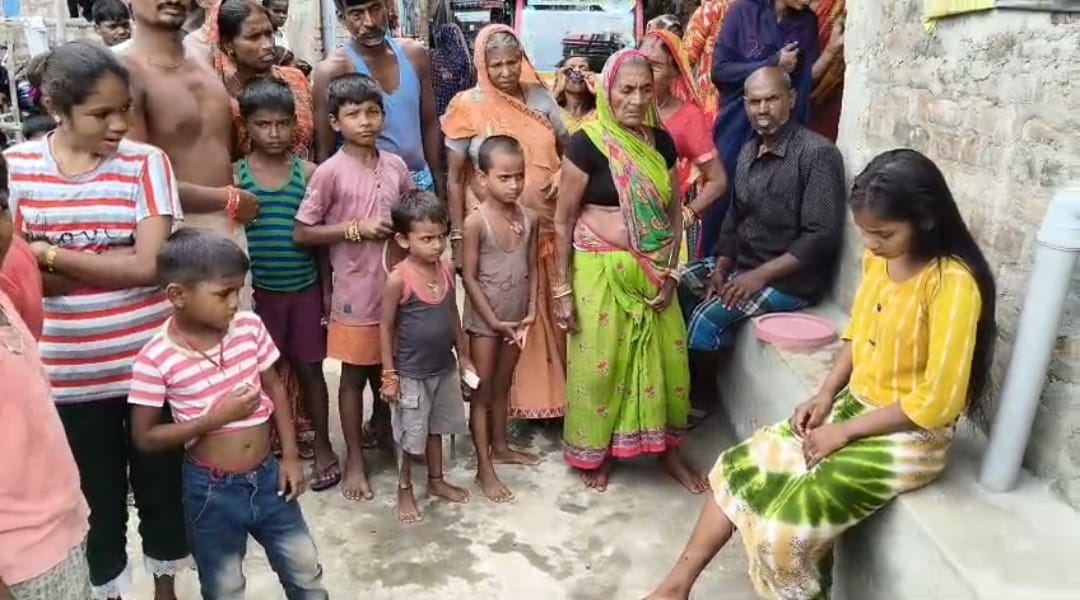 बाढ़ के पानी में जलजीवों का खतरा, भागलपुर में मगरमच्छ के हमले से दहशत 1 Screenshot_2025-08-11-15-36-51-51_6012fa4d4ddec268fc5c7112cbb265e7