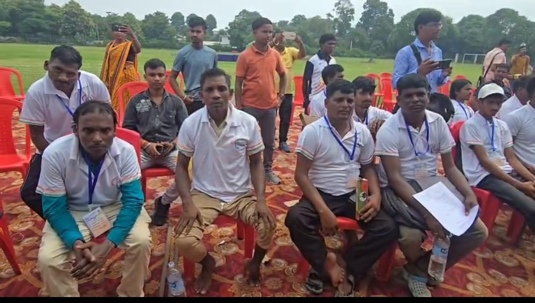 भागलपुर में दिव्यांगजन खेल प्रतियोगिता, खिलाड़ियों ने दिखाया जज्बा और हुनर 1 Screenshot_2025-09-18-15-13-49-58_6012fa4d4ddec268fc5c7112cbb265e7