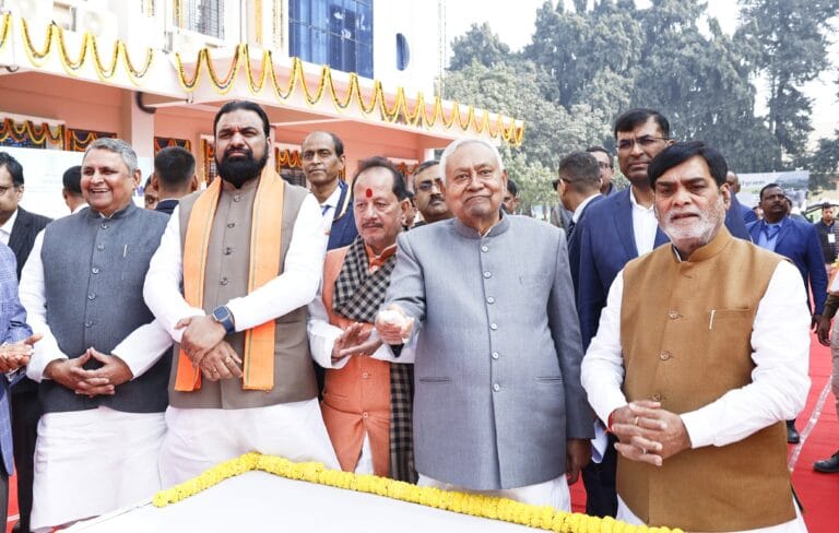 समृद्धि यात्रा में मुजफ्फरपुर को ऐतिहासिक सौगात, मुख्यमंत्री ने 853 करोड़ की 172 योजनाओं का किया उद्घाटन 7 IMG-20260123-WA0407