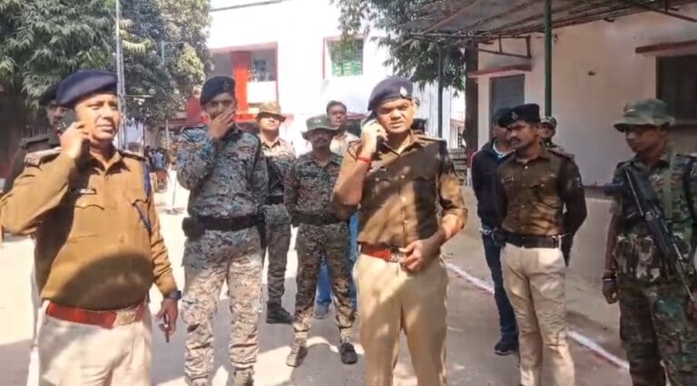 भागलपुर सिविल कोर्ट को बम से उड़ाने की धमकी, ई-मेल से मचा हड़कंप; सुरक्षा एजेंसियां हाई अलर्ट पर 2 Screenshot_2026-01-28-13-52-29-07_6012fa4d4ddec268fc5c7112cbb265e7