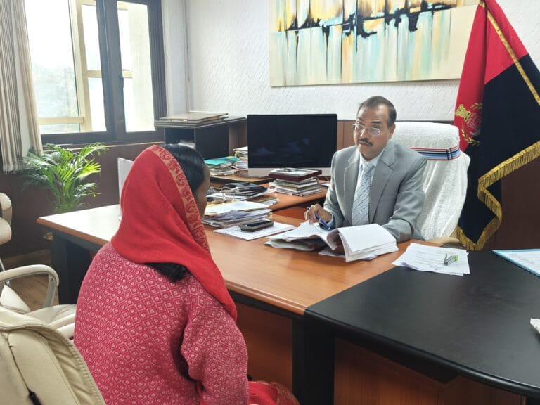 सबका सम्मान–जीवन आसान: गृह सचिव प्रणव कुमार ने की जनसुनवाई, फरियादियों को मिला त्वरित न्याय का भरोसा 39 IMG-20260202-WA0436