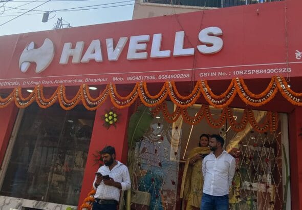 भागलपुर में खुला Havells का भव्य शोरूम, अब दिल्ली-कोलकाता के रेट पर मिलेंगे हाई-टेक इलेक्ट्रिकल सामान 18 IMG-20260215-WA0094