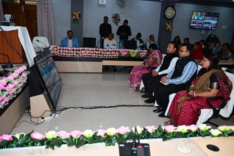 भागलपुर की 4.97 लाख महिलाओं के खाते में पहुंची राशि, मुख्यमंत्री महिला रोजगार योजना से बढ़ी आत्मनिर्भरता 4 IMG-20260216-WA0339