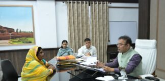 भागलपुर में “सबका सम्मान–जीवन आसान” के तहत डीएम ने सुनी जनता की फरियाद, पेंशन व भूमि विवाद के मामलों में त्वरित कार्रवाई के निर्देश