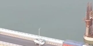 विक्रमशिला सेतु पर गहराया संकट: एक पिलर की सुरक्षा दीवार ध्वस्त, दो अन्य क्षतिग्रस्त; प्रशासन में मचा हड़कंप