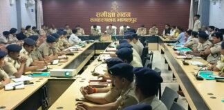 भागलपुर पुलिस की बड़ी कार्रवाई: मार्च में दर्ज हुए 813 कांड, तो 1122 का हुआ निपटारा; बेहतर प्रदर्शन करने वाले 22 पुलिसकर्मी सम्मानित