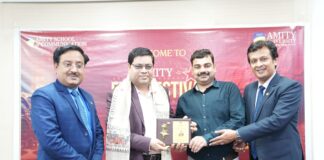 एमिटी फिल्म महोत्सव 2026: पटना में ‘पंचायत’ फेम चंदन रॉय ने बिखेरा जलवा, युवाओं से कहा— ‘जुनून और दृढ़ता ही सफलता की कुंजी’