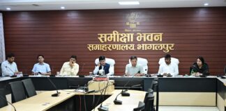 जन शिकायतों पर जिलाधिकारी सख्त: 3 दिनों के भीतर लंबित मामलों को निपटाने का अल्टीमेटम