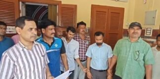 मुंगेर में रिश्वतखोरी पर बड़ा प्रहार: 1.70 लाख घूस लेते आयुक्त कार्यालय का पेशकार गिरफ्तार