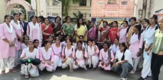 नारी शक्ति का शंखनाद: भागलपुर में BJP महिला मोर्चा का हस्ताक्षर अभियान, छात्राओं ने कहा— ‘अब नेतृत्व की बारी हमारी’