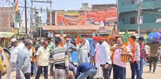 बिहार में ‘सम्राट’ युग की शुरुआत: पीरपैंती में भाजपा कार्यकर्ताओं का भव्य जश्न, आतिशबाजी और मिठाई के साथ मनाया गया उत्साह