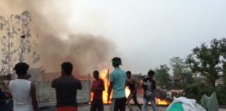 नाथनगर में शॉर्ट सर्किट से भीषण आग, आधा दर्जन घर जलकर राख