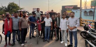 मजदूर दिवस पर ‘वी केयर’ की नेक पहल: भीषण गर्मी में रिक्शा-ठेला चालकों को पिलाई लस्सी, दिया सम्मान का ‘गमछा’