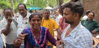 भागलपुर कोर्ट परिसर में हाईवोल्टेज ड्रामा: महिला ने सरेआम पकड़ा युवक का कॉलर, चीख-चीख कर मांगा अपना हक