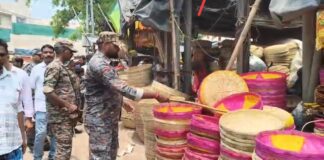 भागलपुर में अतिक्रमण पर चला प्रशासन का डंडा, लोहिया पुल के नीचे हटाई गईं अस्थायी दुकानें