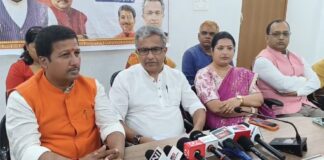 भागलपुर पहुंचे प्रभारी मंत्री नीतीश मिश्रा: सर्किट हाउस में प्रेस वार्ता कर गिनाईं मोदी सरकार के कार्यकाल की बड़ी उपलब्धियां!