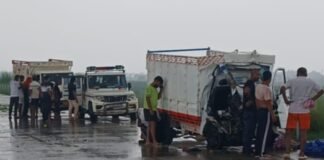 भागलपुर-मुंगेर फोरलेन पर भीषण हादसा: हाईवा और पिकअप की टक्कर में बेगूसराय और खगड़िया के दो युवकों की दर्दनाक मौत
