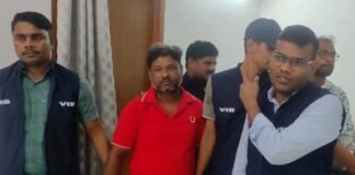 भागलपुर में विजिलेंस का बड़ा एक्शन: नया बिजली कनेक्शन देने के नाम पर 4 हजार घूस लेते JE और तकनीशियन रंगे हाथ गिरफ्तार