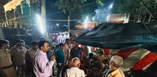 भागलपुर में देर रात तक बाढ़ राहत शिविरों का निरीक्षण, प्रभारी सचिव दीपक आनंद ने दिए सख्त निर्देश