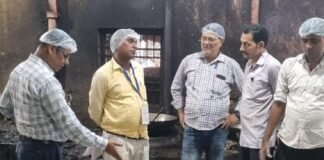 बिहार में मिलावटखोरों पर स्वास्थ्य विभाग का बड़ा चाबुक: पटना, हाजीपुर और दरभंगा में छापेमारी; मिलावटी दूध, पनीर और फूड सप्लीमेंट्स नष्ट