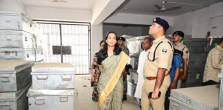 भागलपुर में EVM-VVPAT वेयरहाउस का निरीक्षण, सुरक्षा व्यवस्था पर डीएम सख्त