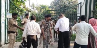 भागलपुर में कोसी स्नातक चुनाव के दौरान BJP और जन सुराज समर्थकों में भिड़ंत जैसी स्थिति, कृषि भवन मतदान केंद्र पर हंगामा